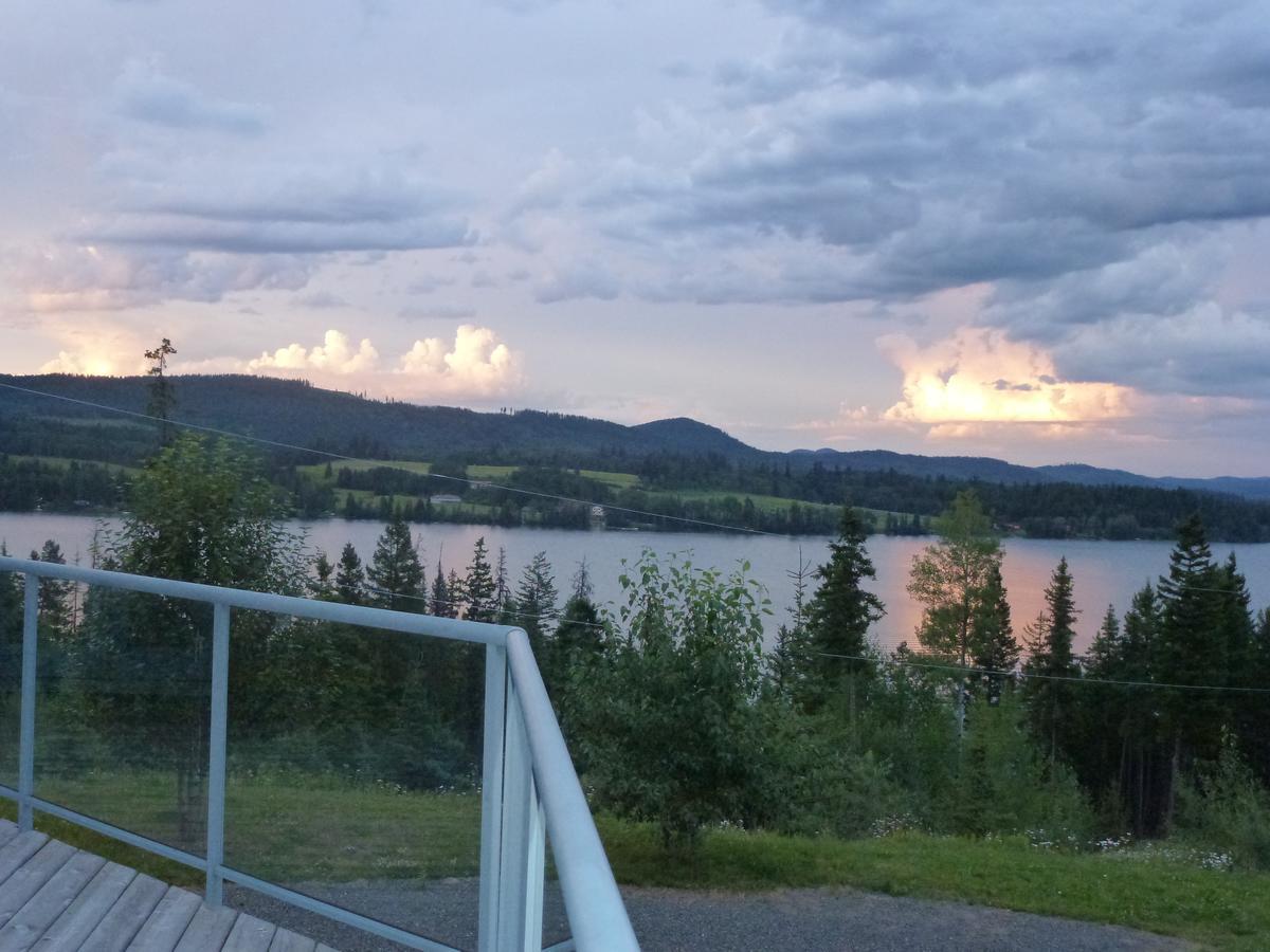 Little Black Bear Lodge/B&B Bridge Lake Екстериор снимка